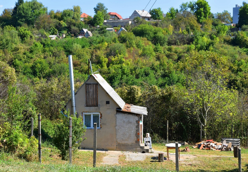 Dwelling in allotment gardens. Southern Transdanubia, Hungary. Photo by András Vigvári, 2019 